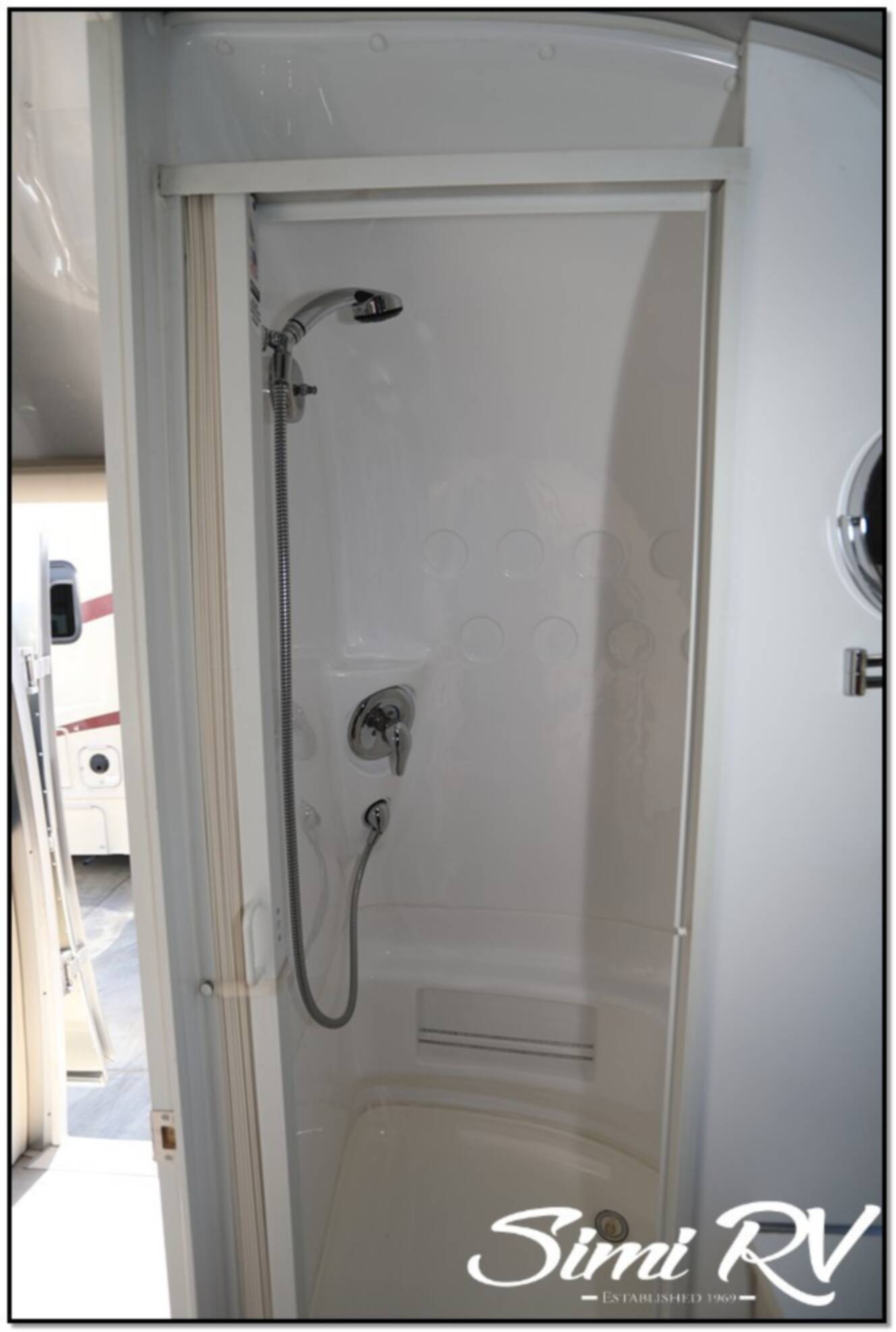 A photo of this 2020 Airstream Bambi 22FB