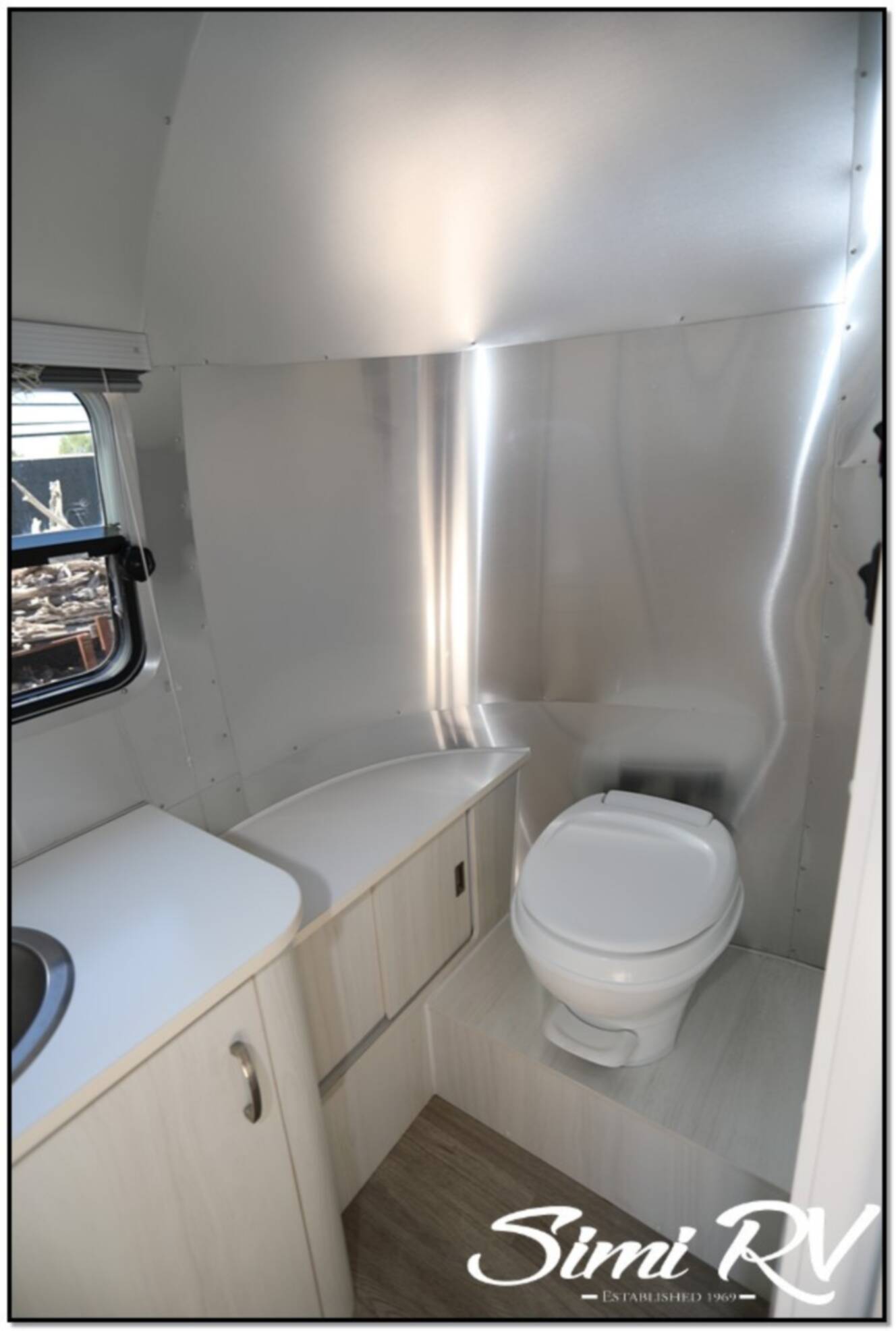 A photo of this 2020 Airstream Bambi 22FB