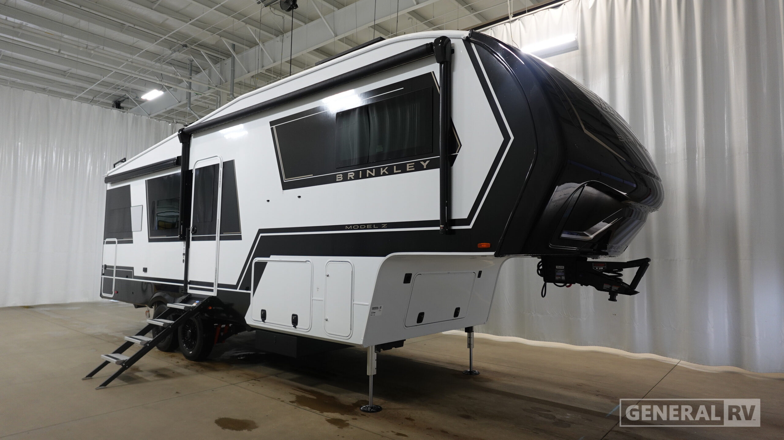 2027 Brinkley MODEL Z 2680 in north canton OH
