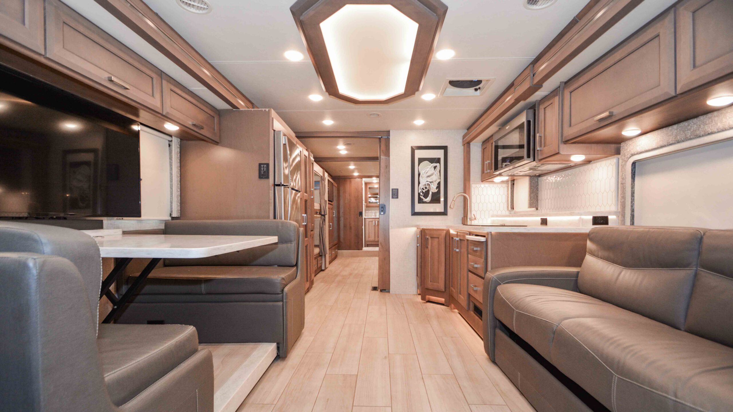 2023 Thor Motor Coach ARIA 4000 in winter garden FL