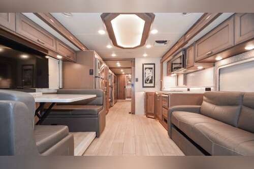 2023 Thor Motor Coach ARIA 4000 in winter garden FL