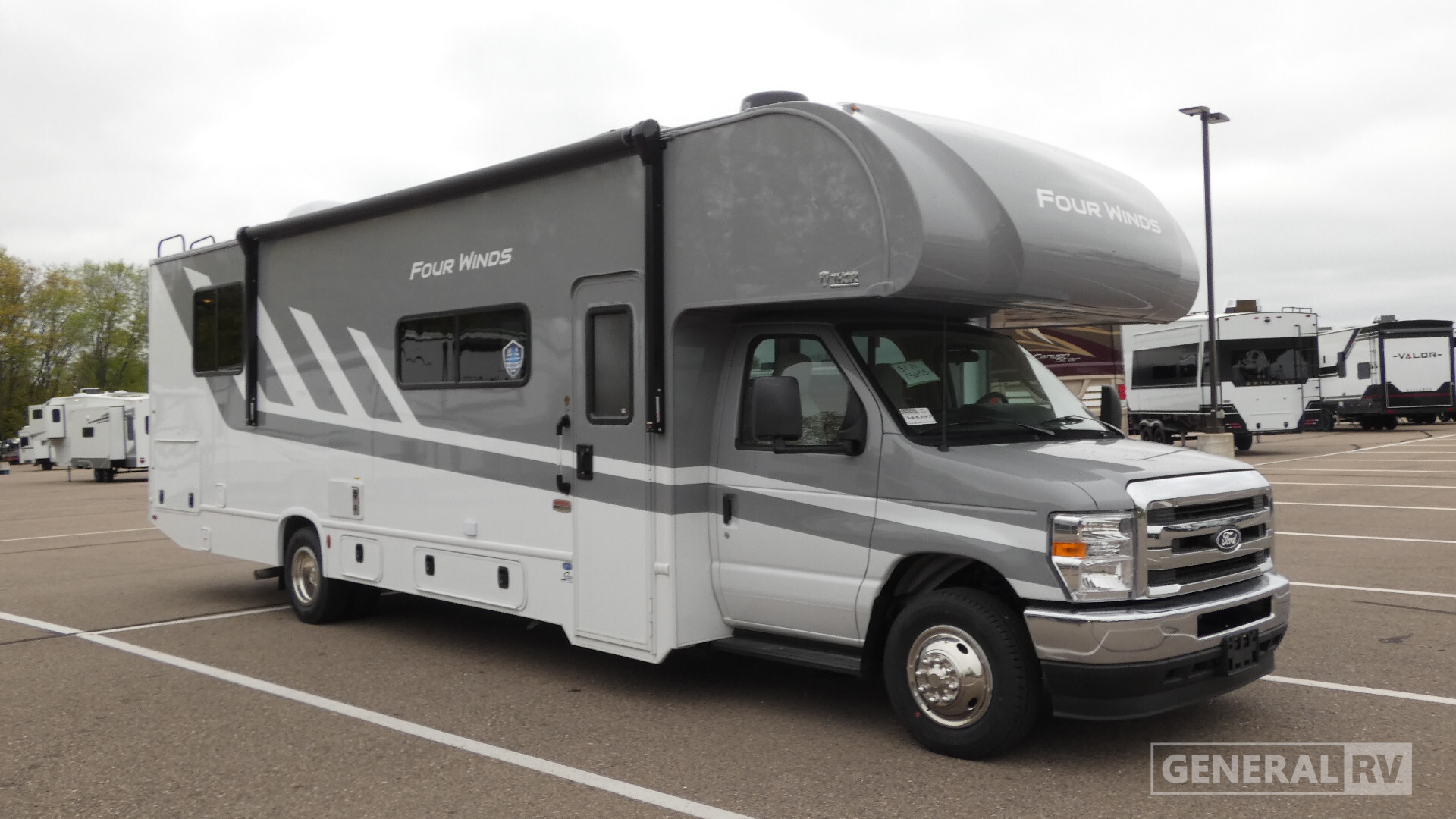 2026 Thor Motor Coach FOUR WINDS 31H in mt clemens MI