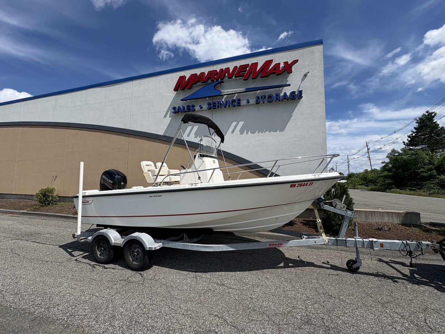 2017 Boston Whaler 190 OUTRAGE in danvers MA