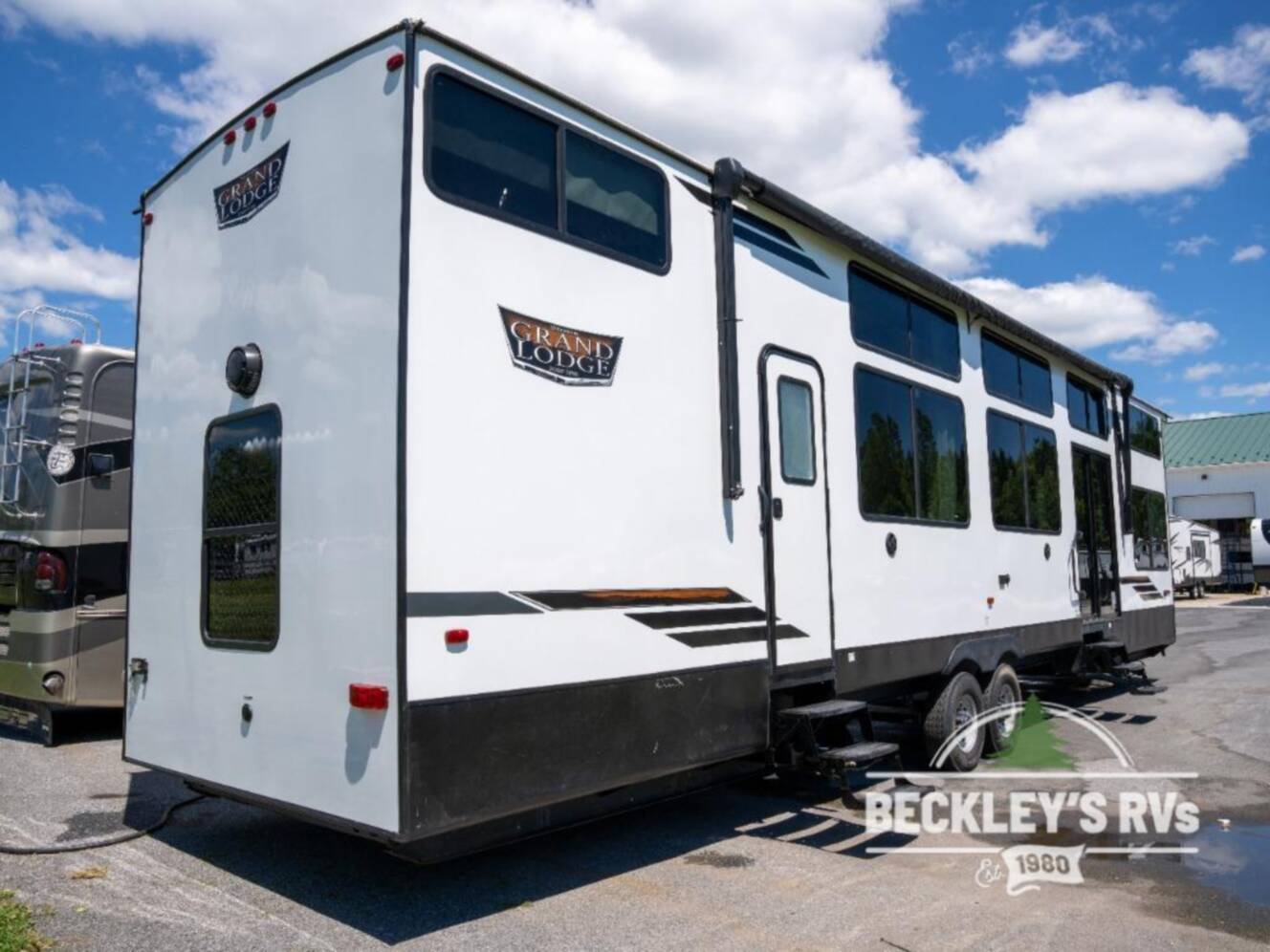 A photo of this 2024 Forest River Rv Wildwood Grand Lodge 42 VIEW