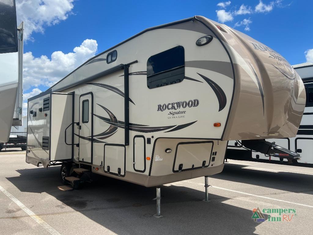 2016 Rockwood Signature Ultra Lite 8285IKWS in wilmington OH