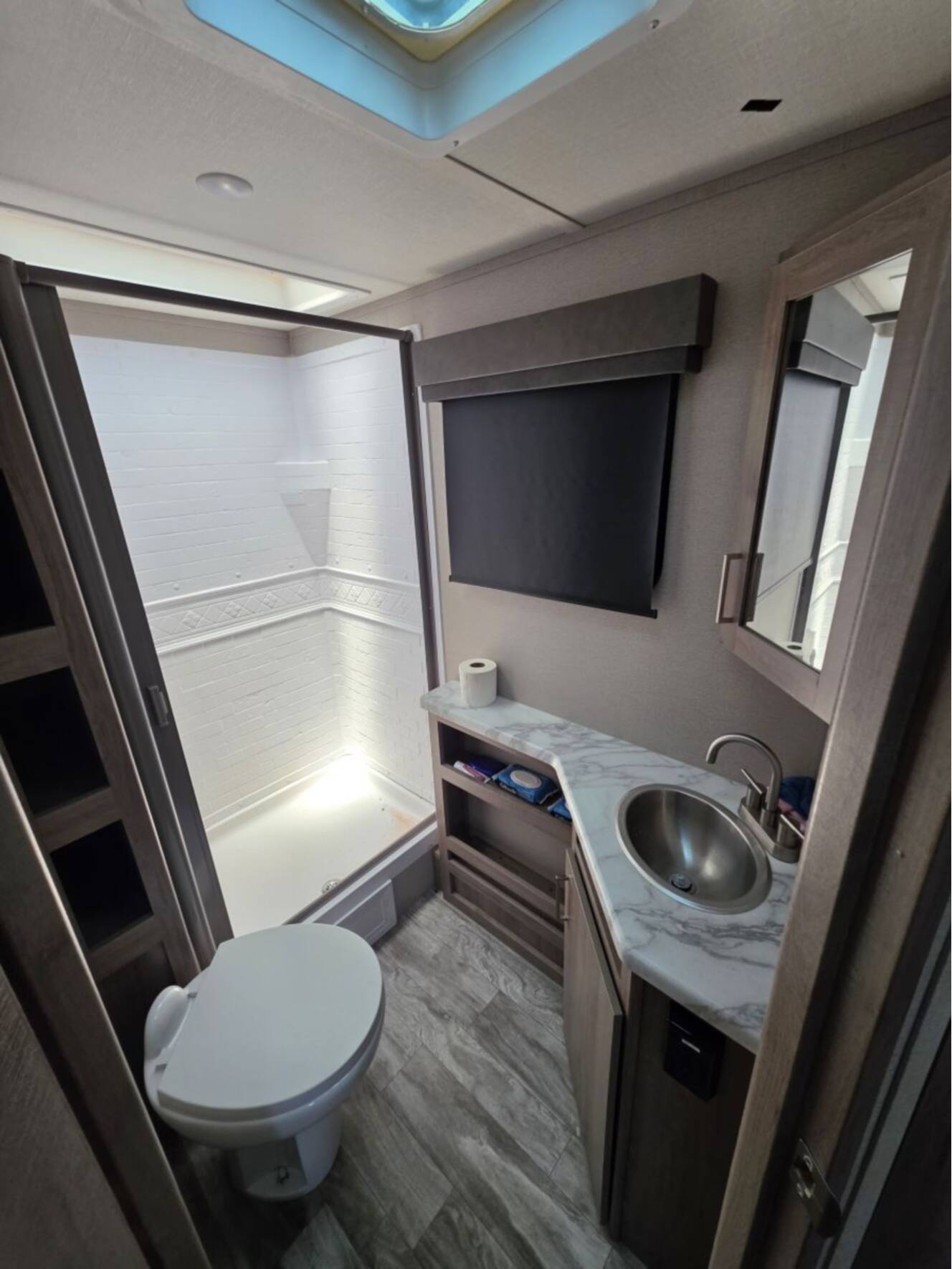 A photo of this 2023 Grand Design Imagine 21BHE