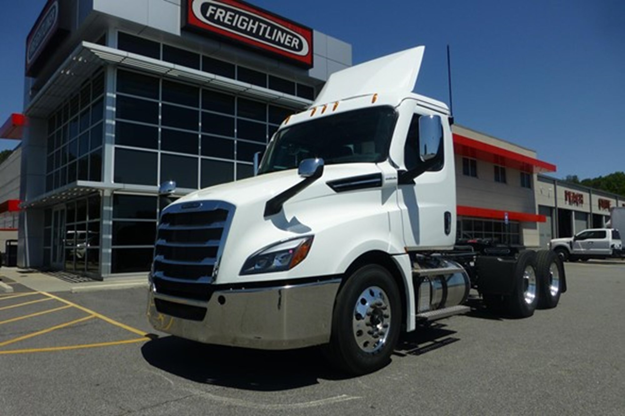 2027 FREIGHTLINER CASCADIA 126 in Norcross, GA