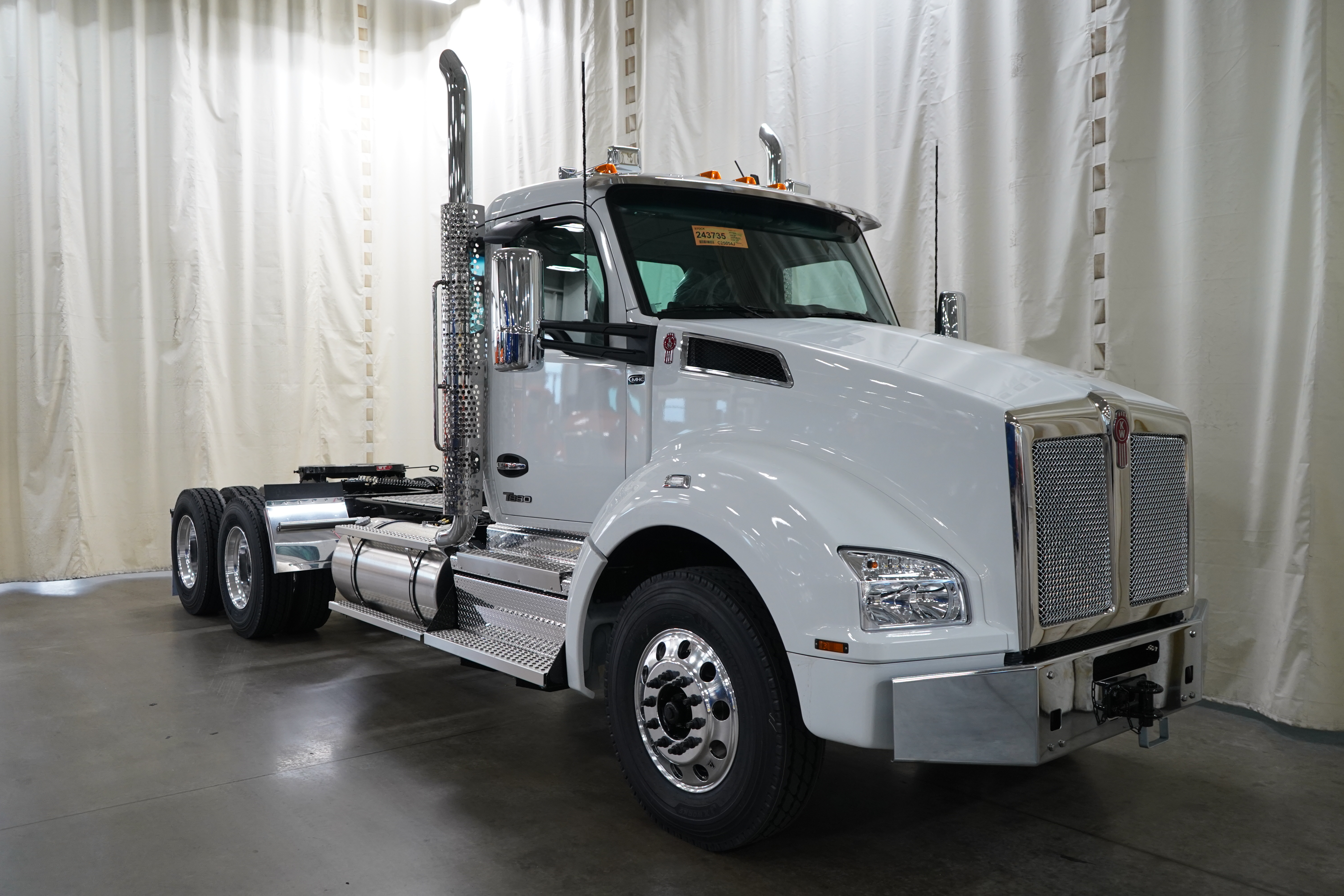 2027 KENWORTH T880 in Mableton, GA