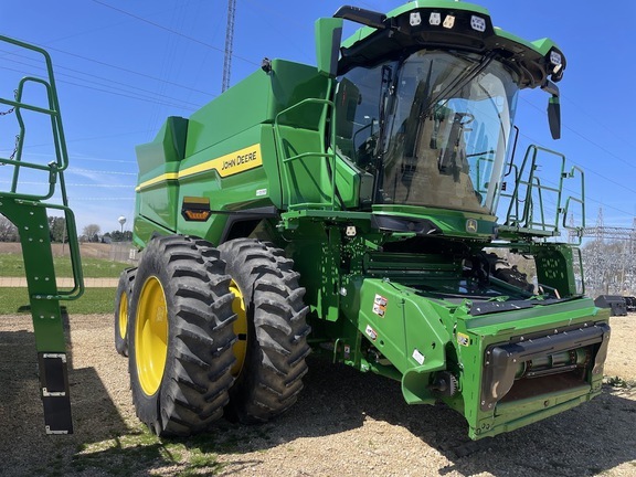 2025 John Deere S7 700 in Montfort, WI