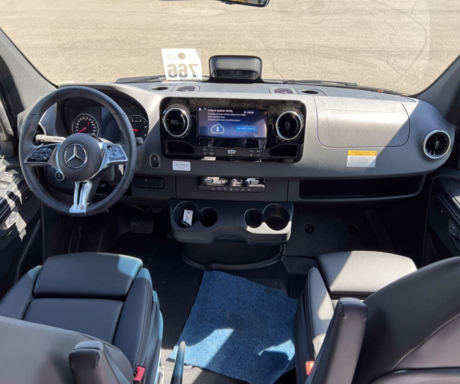 2027 Winnebago REVEL SPORT BMB44C in west sacramento CA