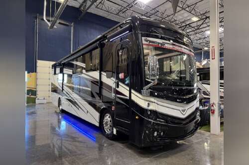 2027 Fleetwood DISCOVERY 38W in west sacramento CA