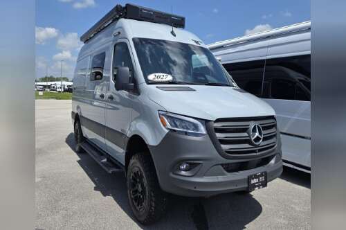 2027 Winnebago REVEL BMB44E-2.5-1 in port st. lucie FL