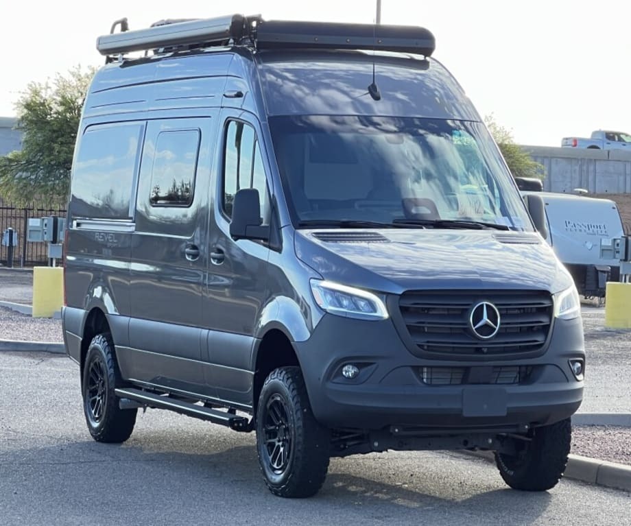2027 Winnebago REVEL SPORT BMB44N in tucson AZ