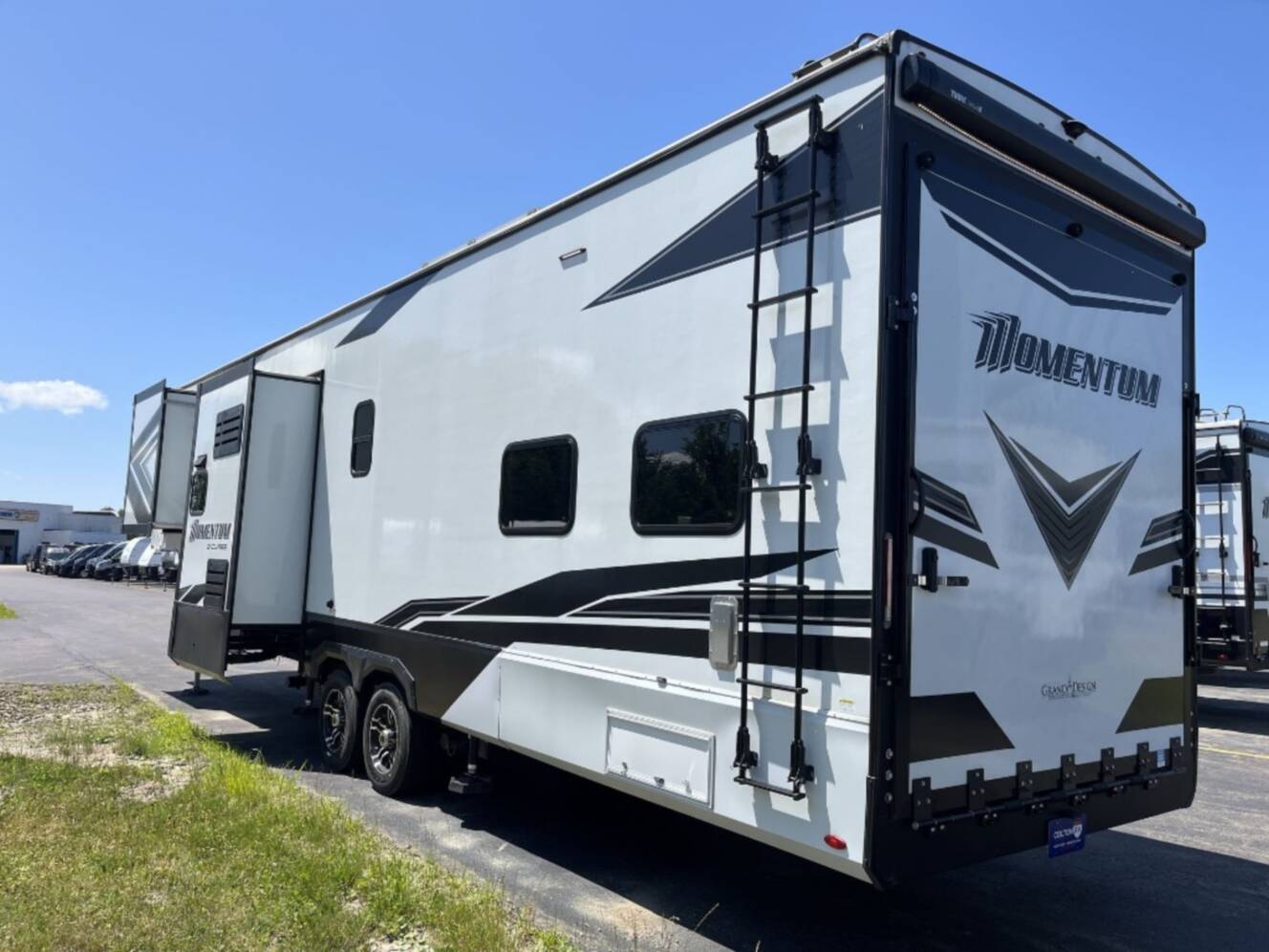 A photo of this 2023 Grand Design Momentum G-Class 350G