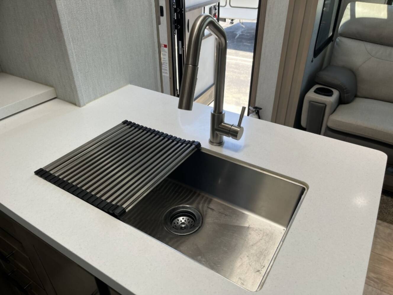 A photo of this 2023 Grand Design Momentum G-Class 350G