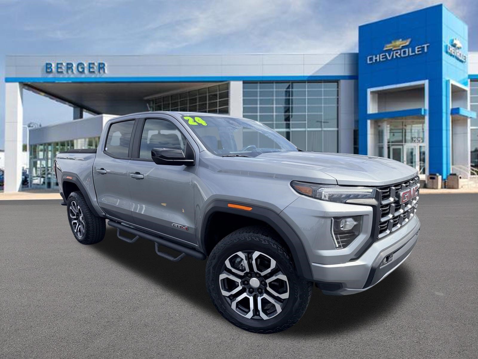 2024 GMC CANYON in Grand Rapids, MI