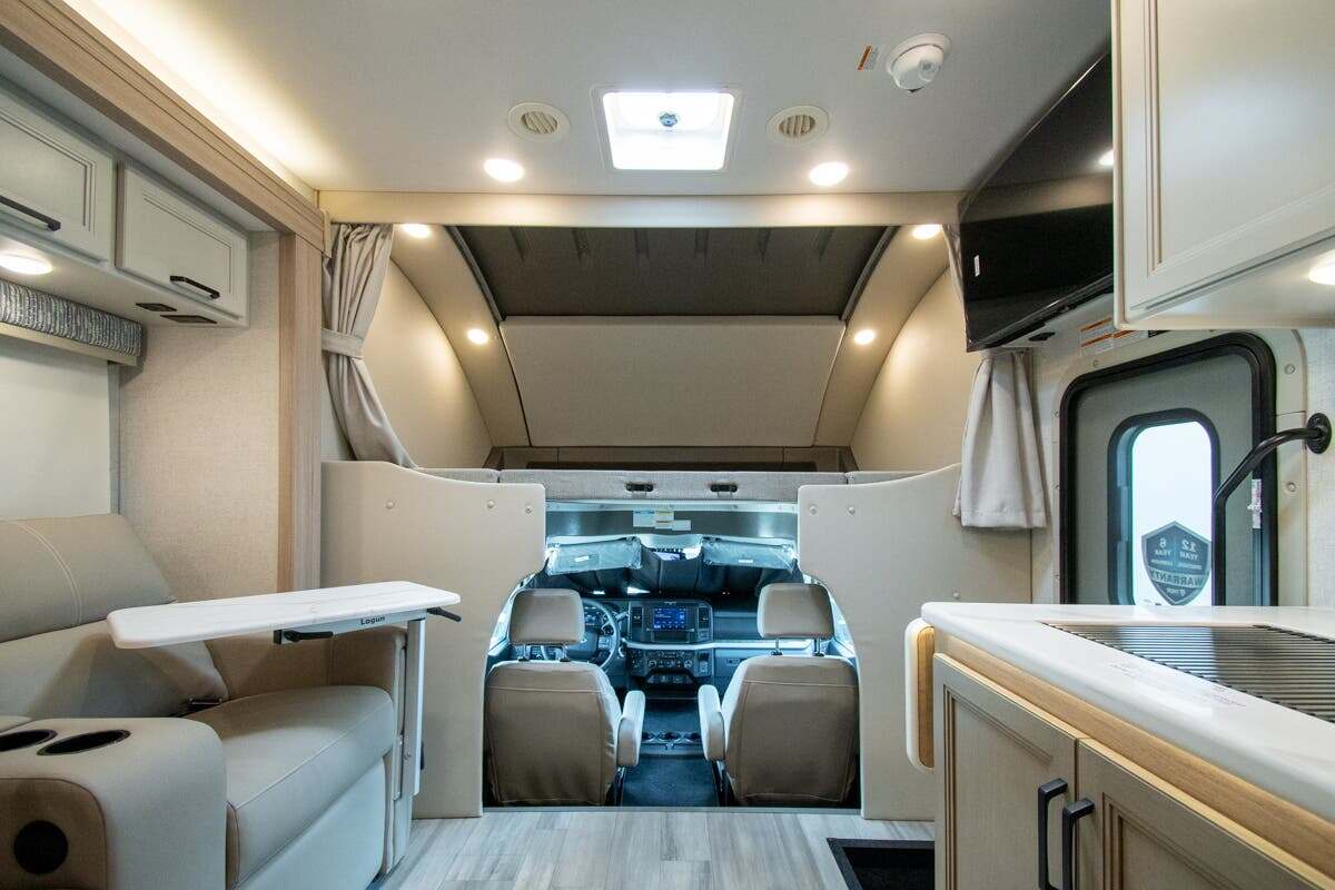 2027 Thor Motor Coach Omni Trail Z30 in alvarado TX