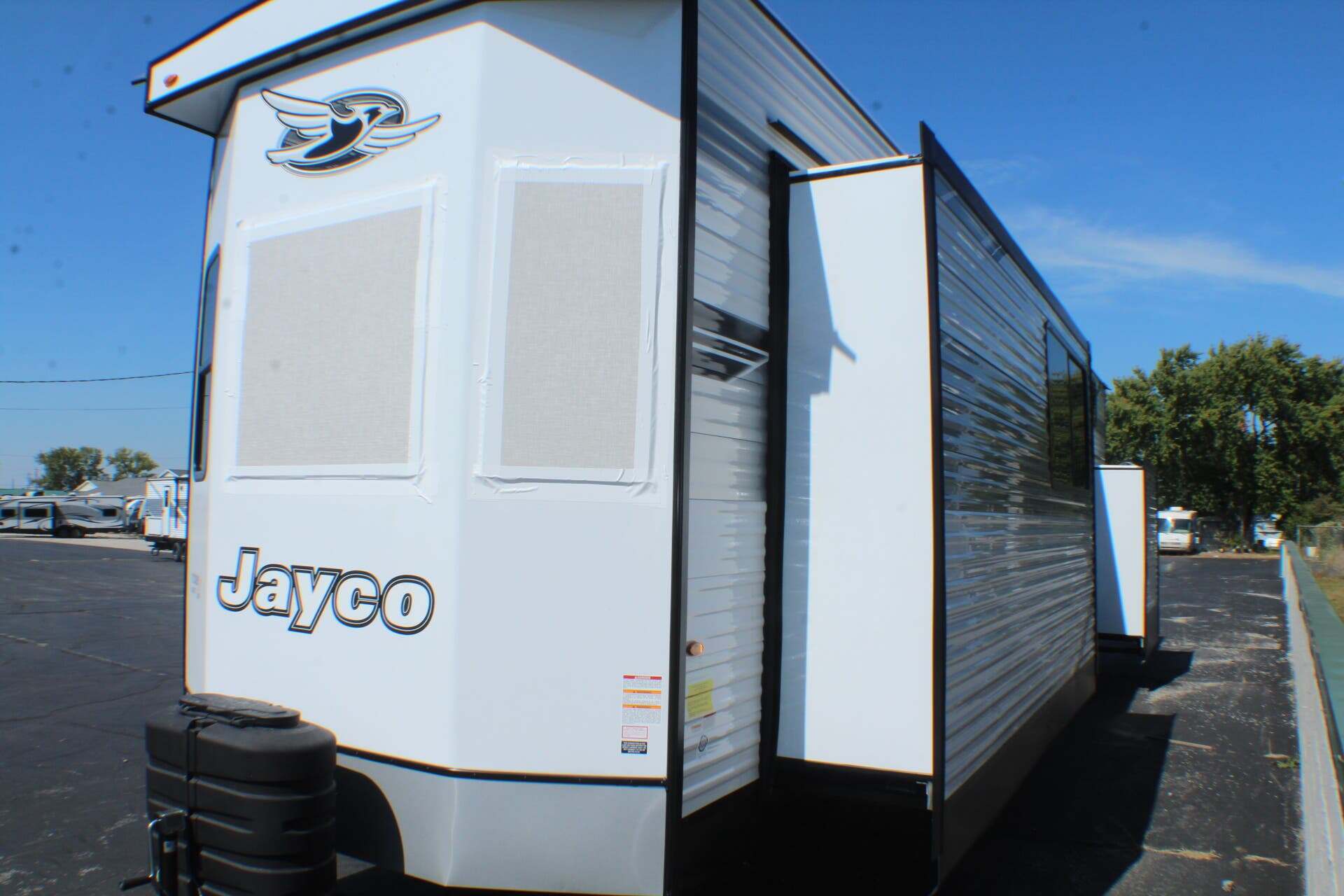 2026 Jayco Jay Flight Bungalow 404LOFT DS in clyde OH
