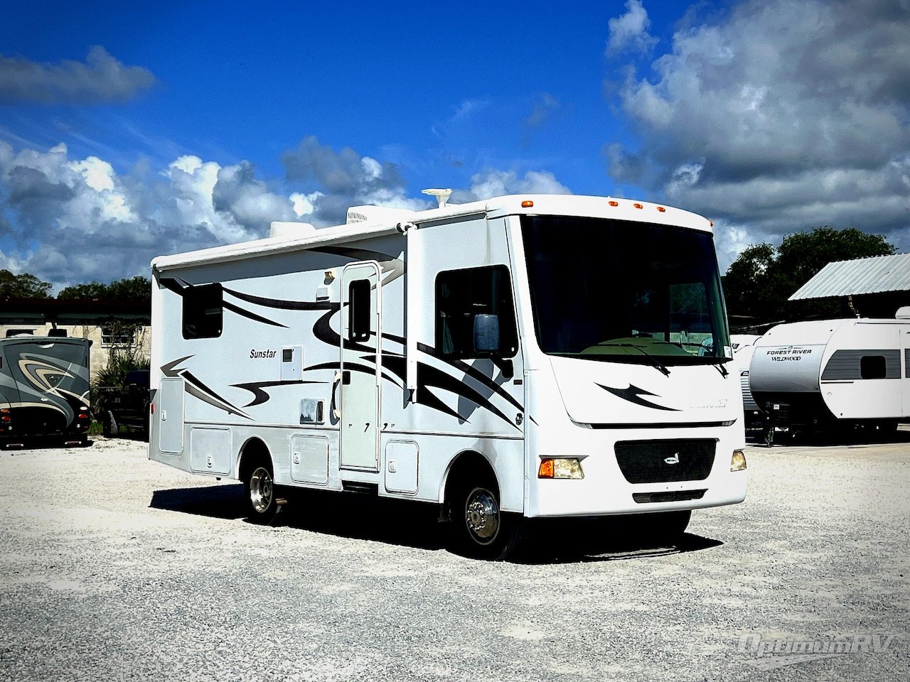 2013 Itasca Sunstar 26HE in mims FL