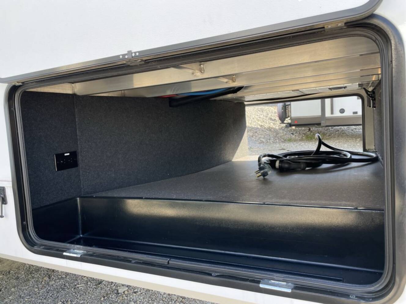 A photo of this 2023 Grand Design Reflection FW 303RLS