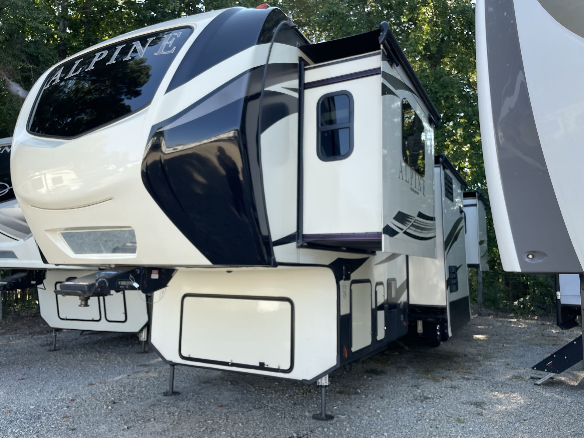 2019 Keystone Alpine 3700FL in buford GA