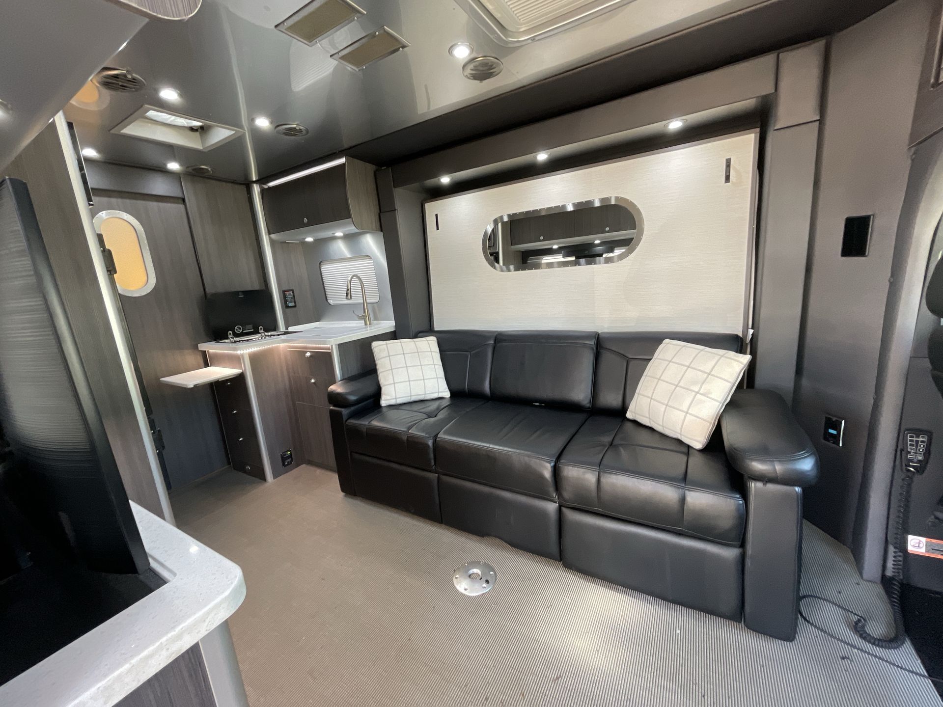 2020 Airstream Atlas MS MURPHY SUITE in jacksonville FL