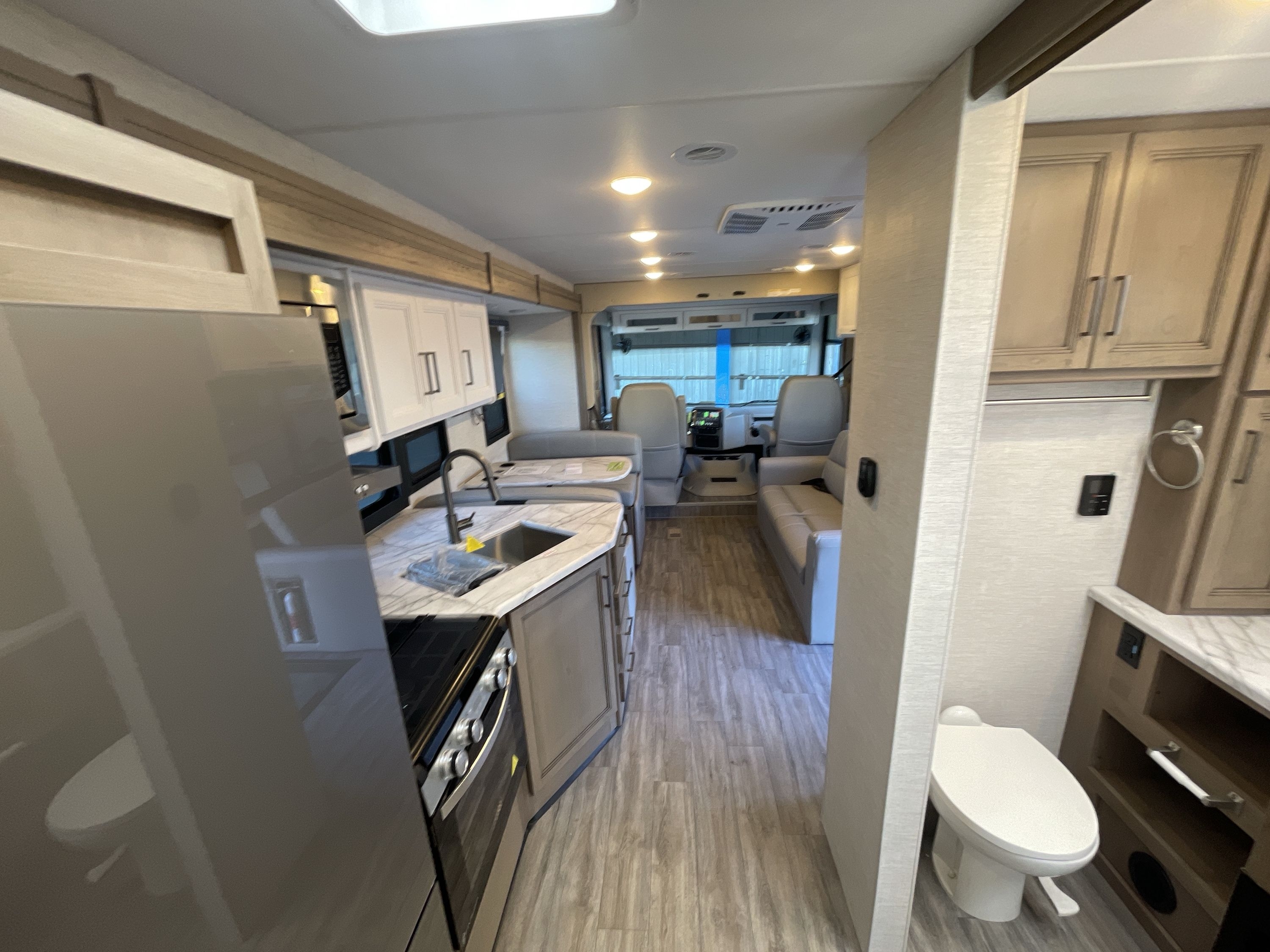 2026 Thor FREEDOM TRAVELER B30 in north charleston SC