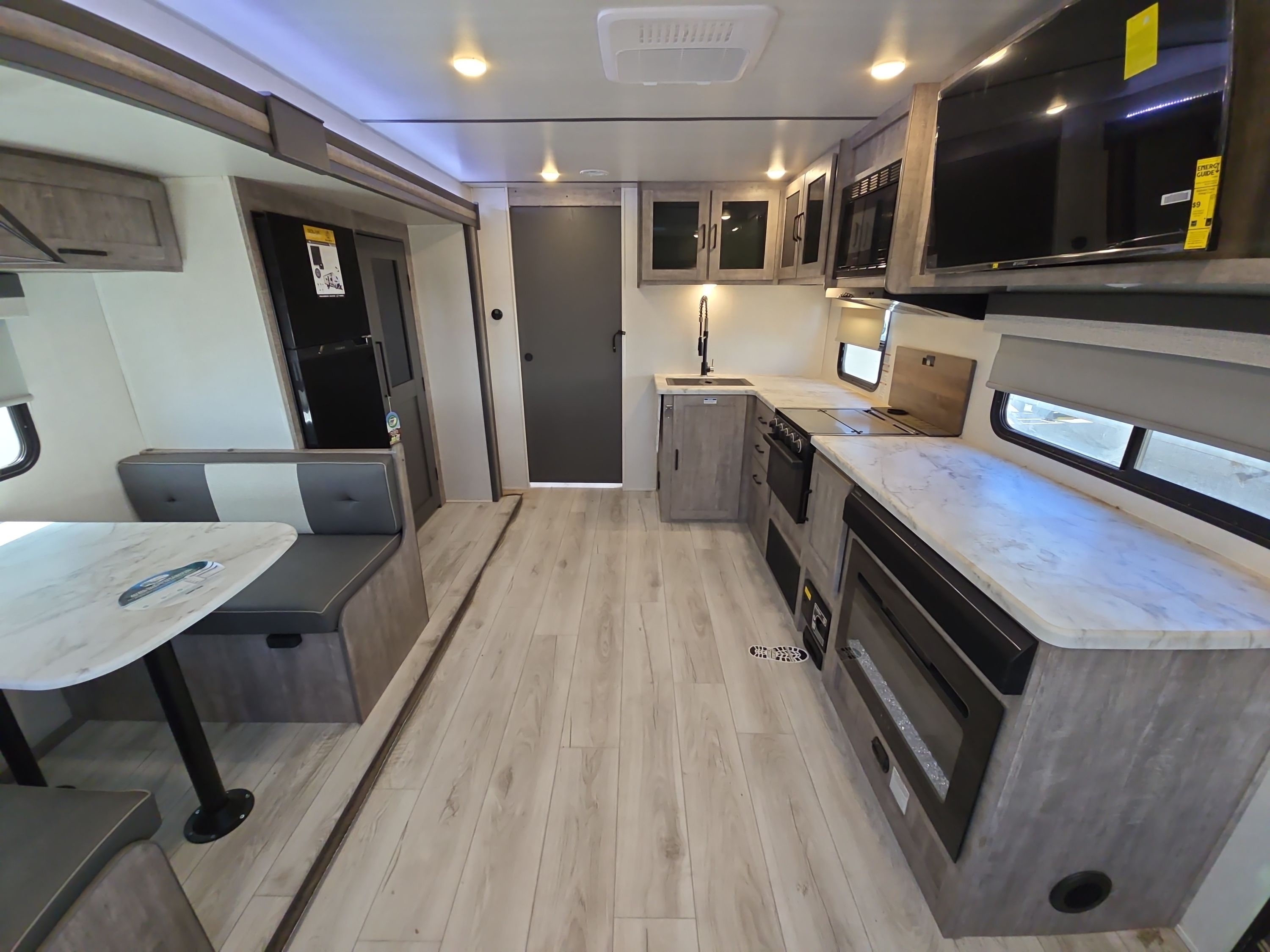 2023 Forest River SURVEYOR 253RLS in lubbock TX