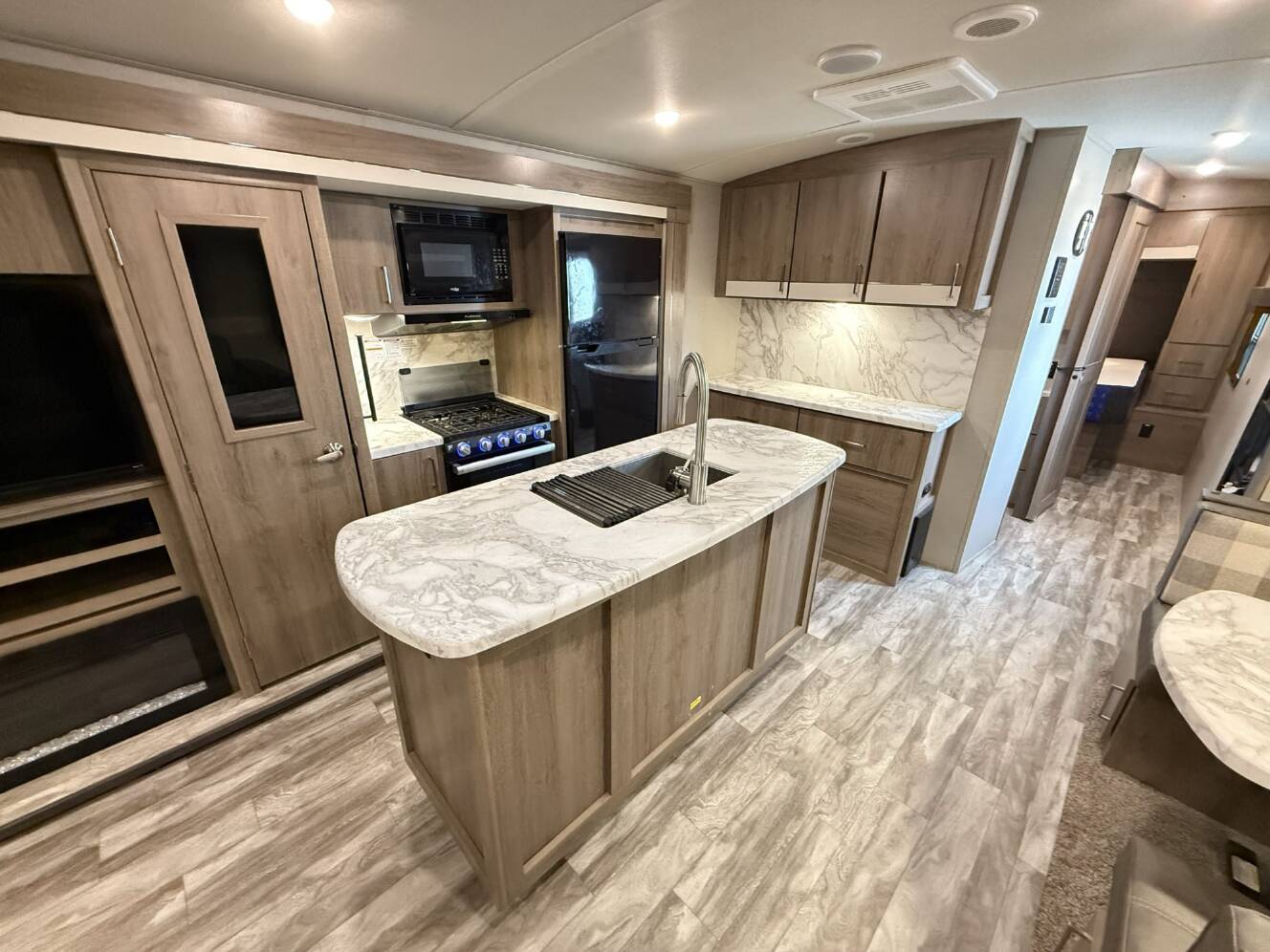 A photo of this 2023 Grand Design IMAGINE 2970RL