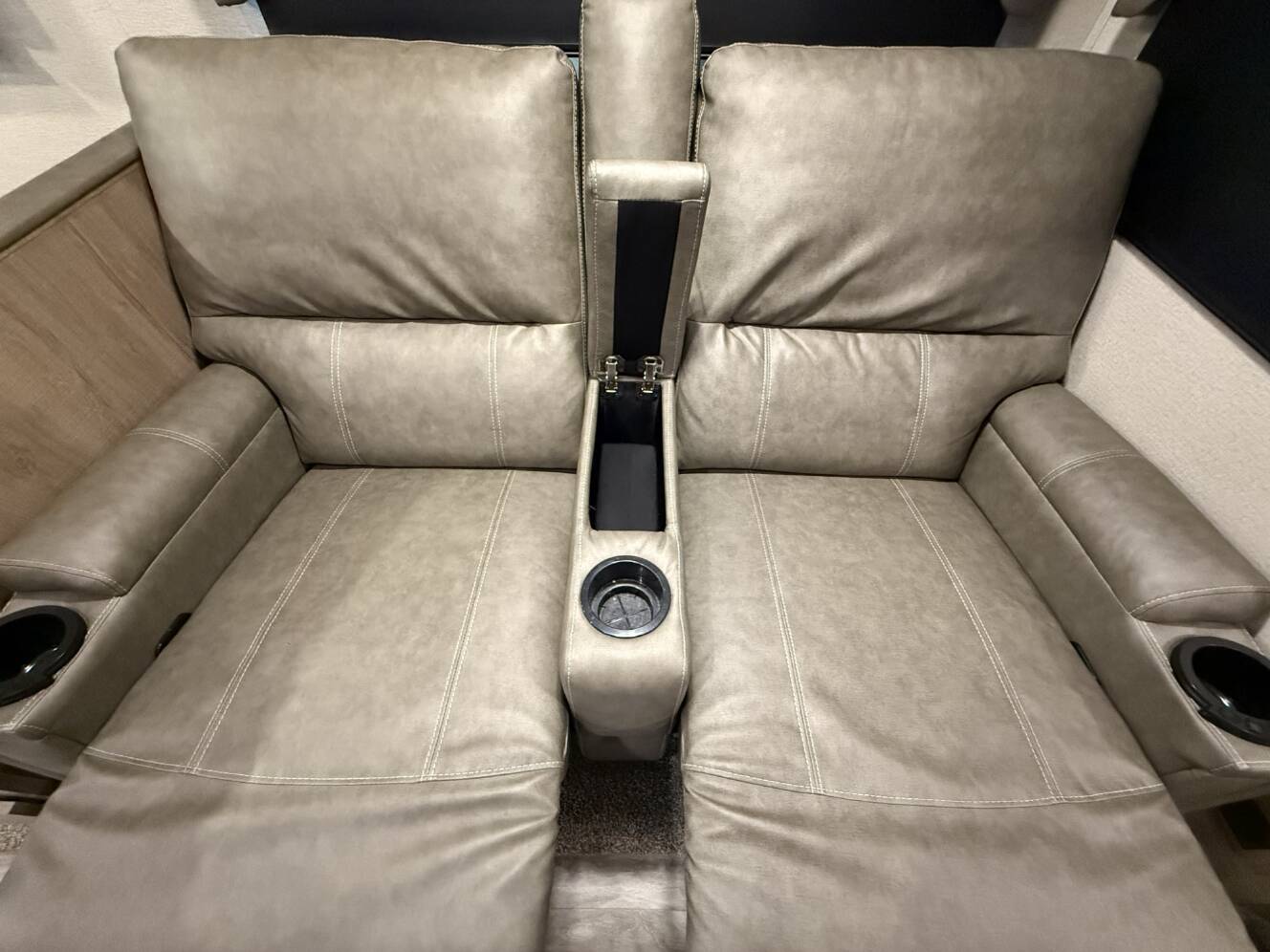 A photo of this 2023 Grand Design IMAGINE 2970RL