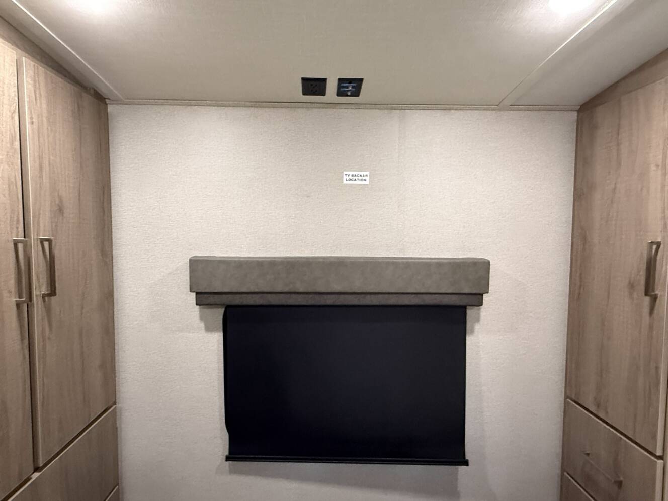 A photo of this 2023 Grand Design IMAGINE 2970RL