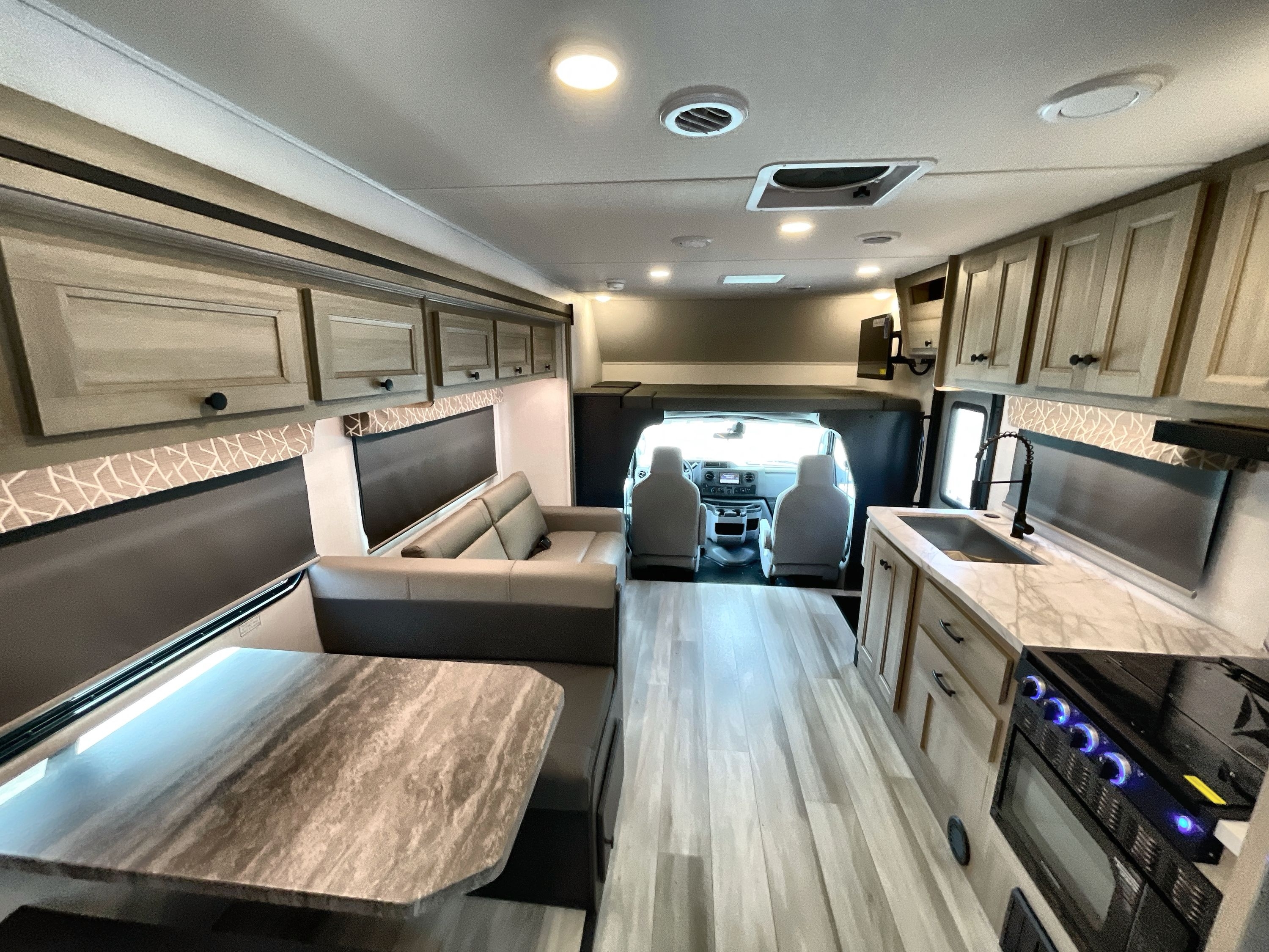 2026 Forest River SUNSEEKER LE 2850SF 2850SLE in west boylston MA