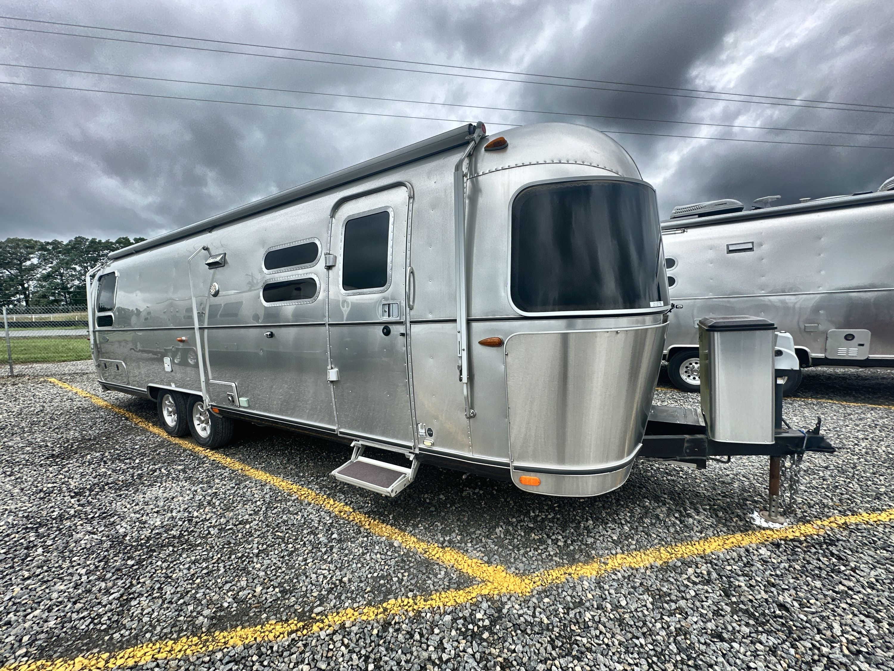 2017 Airstream FLYING CLOUD 30 RV