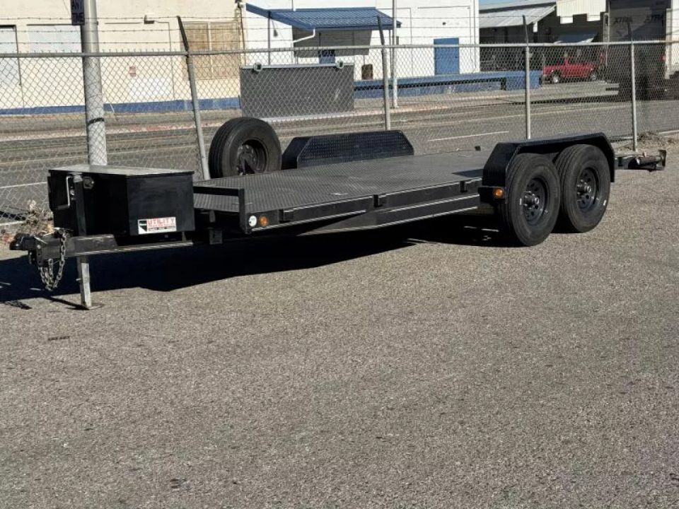2005 PJ TRAILERS CH in Reno, NV
