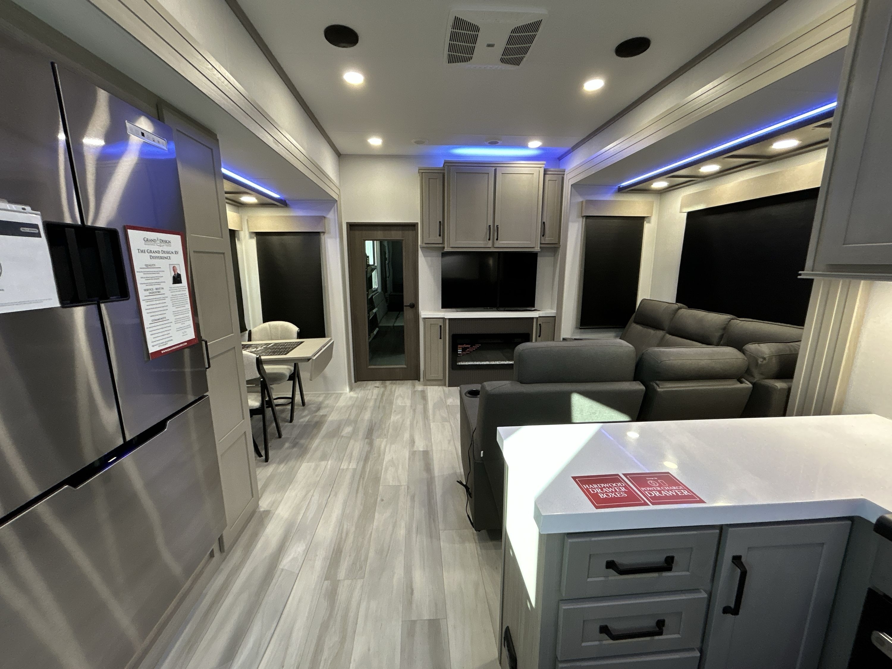 2026 Grand Design MOMENTUM M CLASS 414M in springfield MO