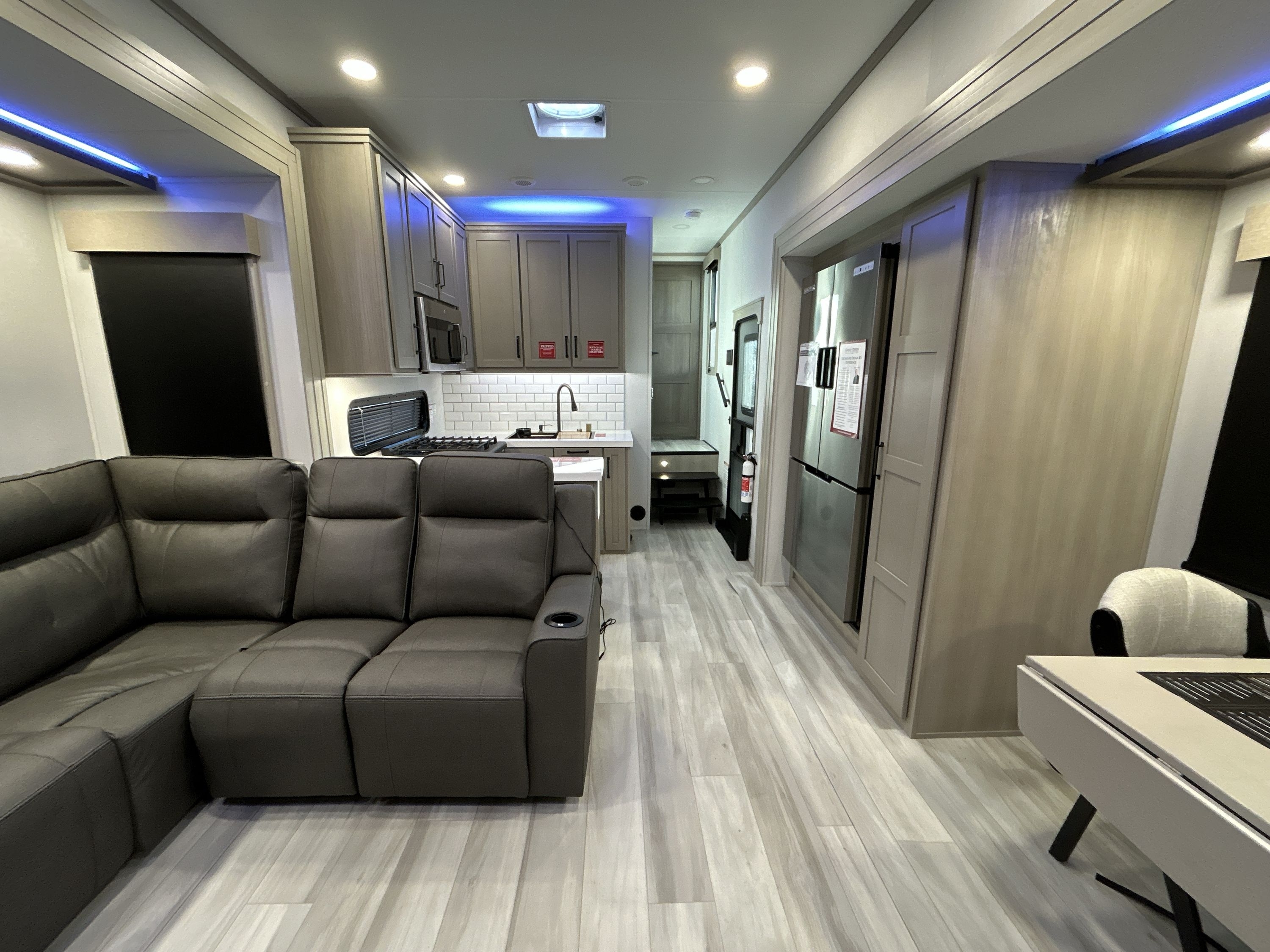 2026 Grand Design MOMENTUM M CLASS 414M in springfield MO