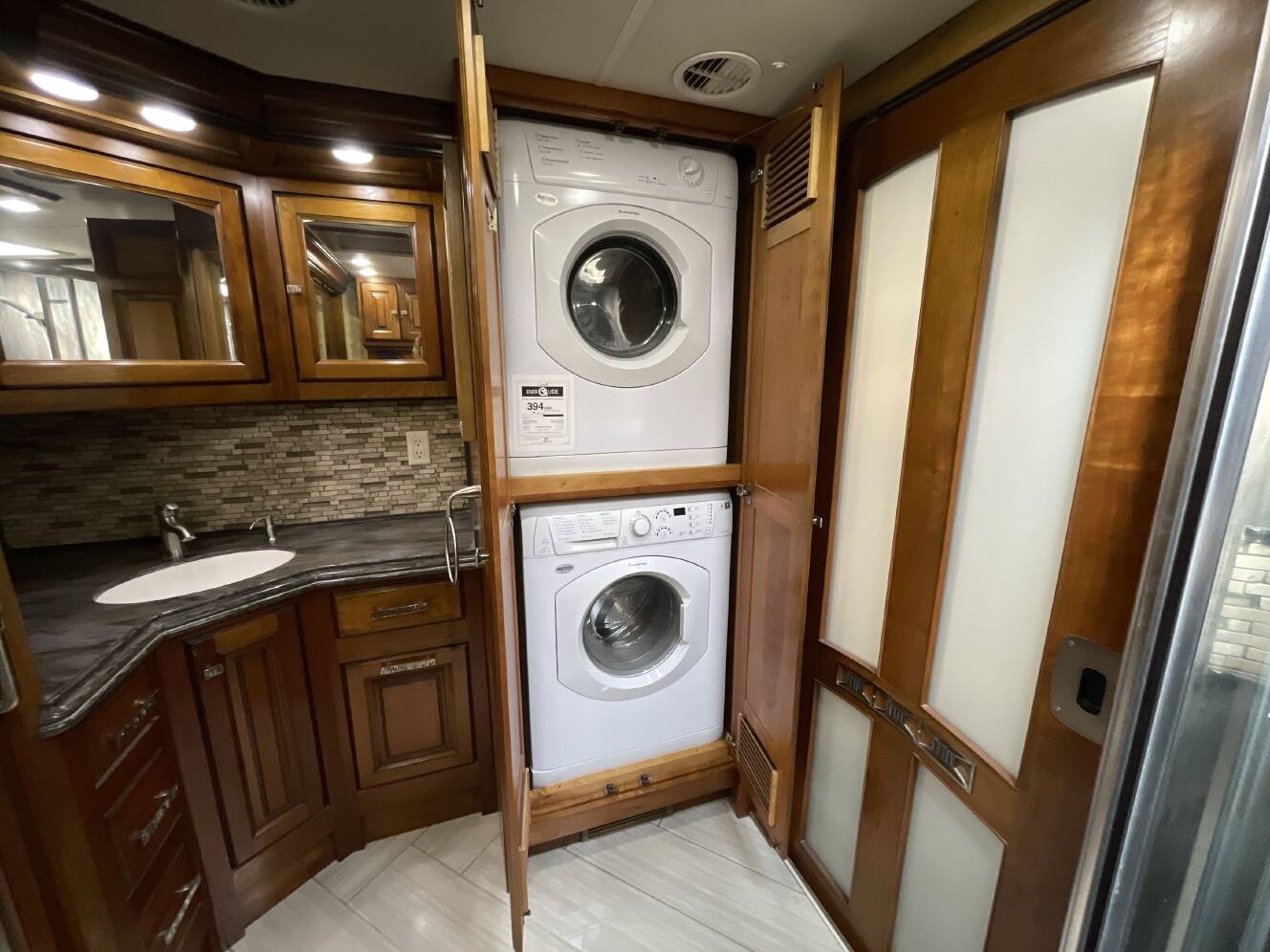 A photo of this 2014 Tiffin ALLEGRO BUS 40QBP