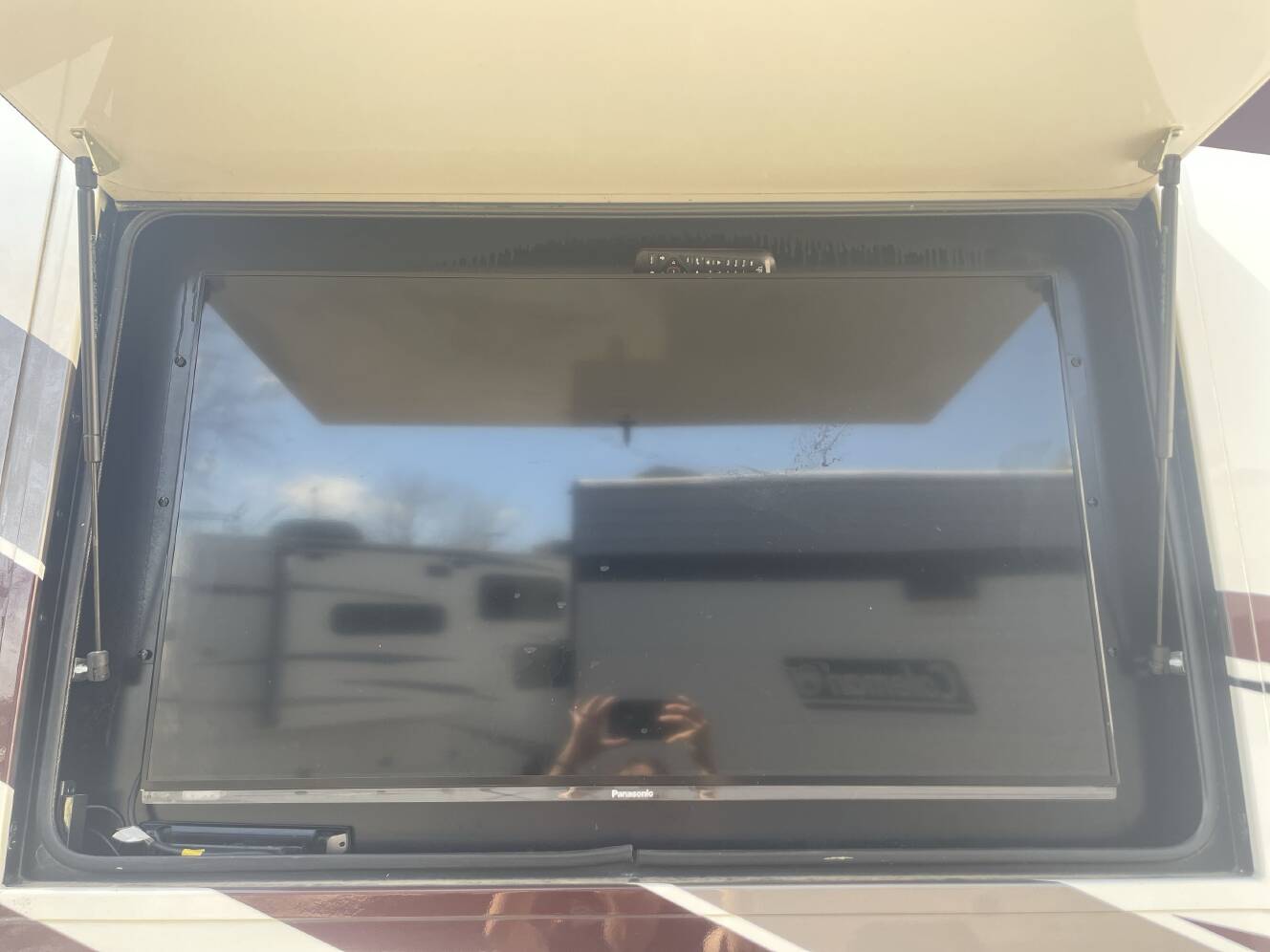 A photo of this 2014 Tiffin ALLEGRO BUS 40QBP
