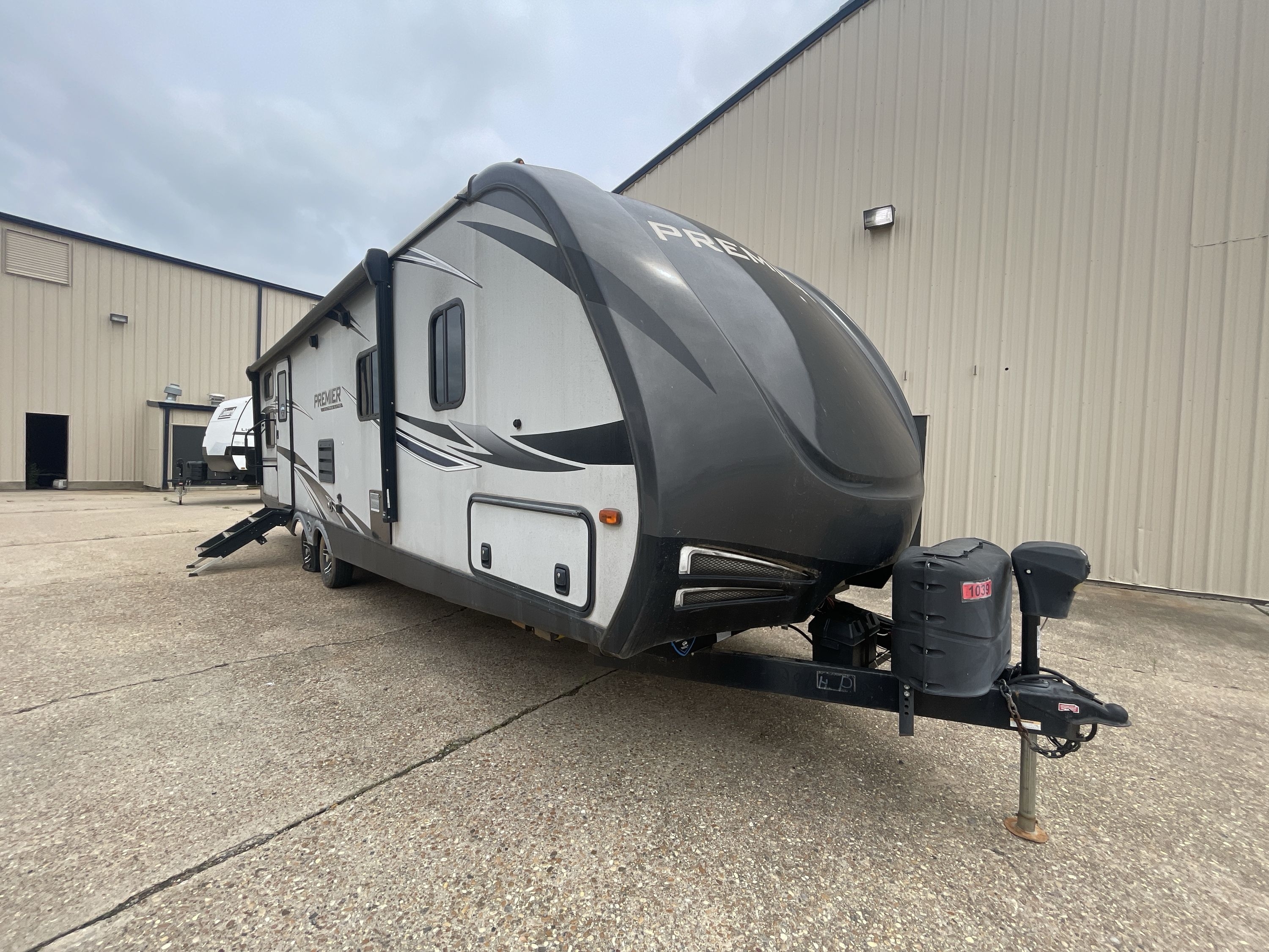 2020 Keystone PREMIER 29BH RV