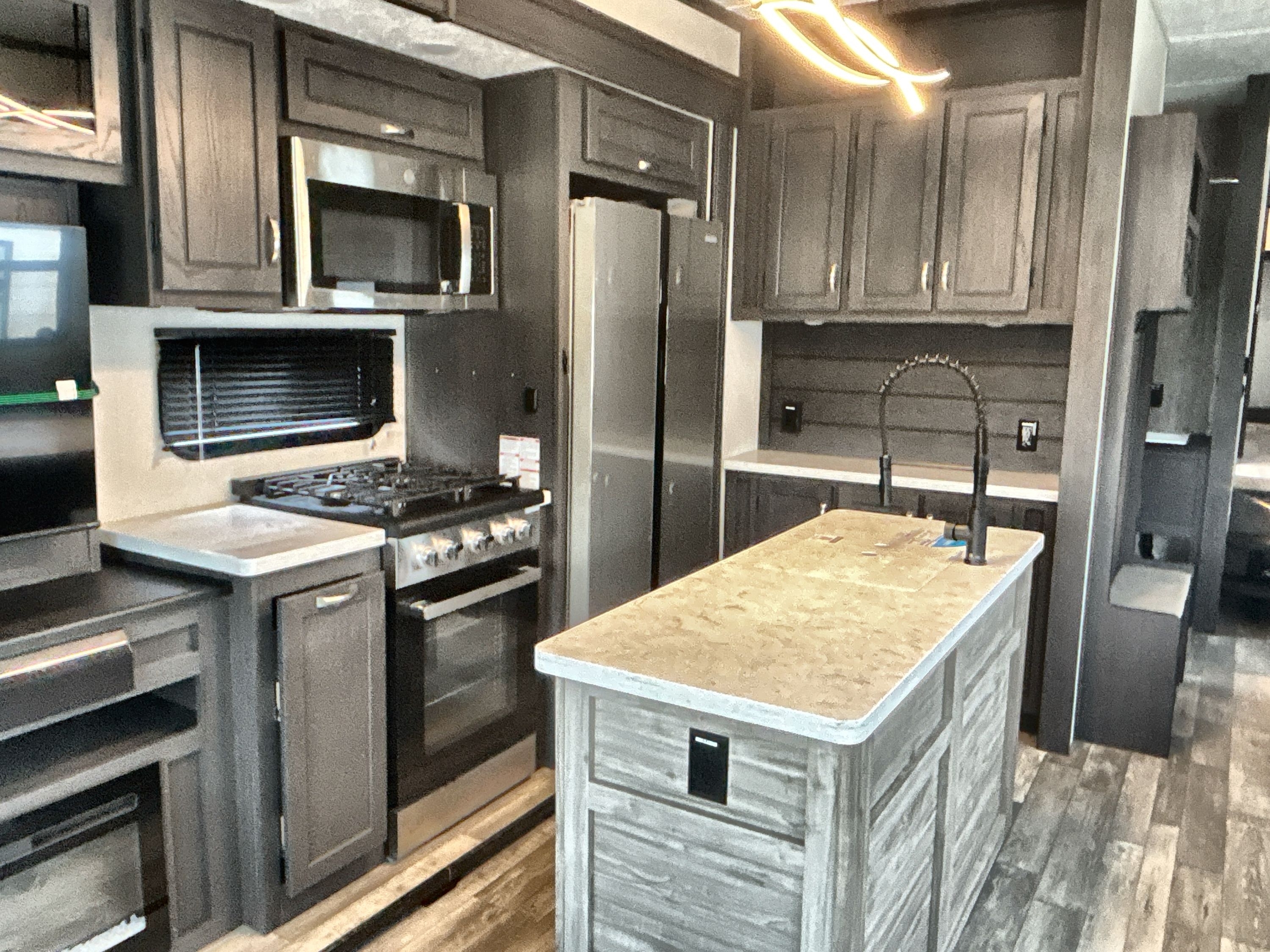 2025 Coachmen BROOKSTONE 374RK in hope mills NC