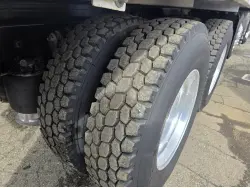2013 FREIGHTLINER CASCADIA 113