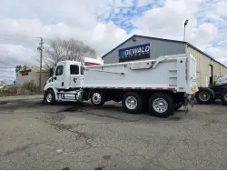 2013 FREIGHTLINER CASCADIA 113