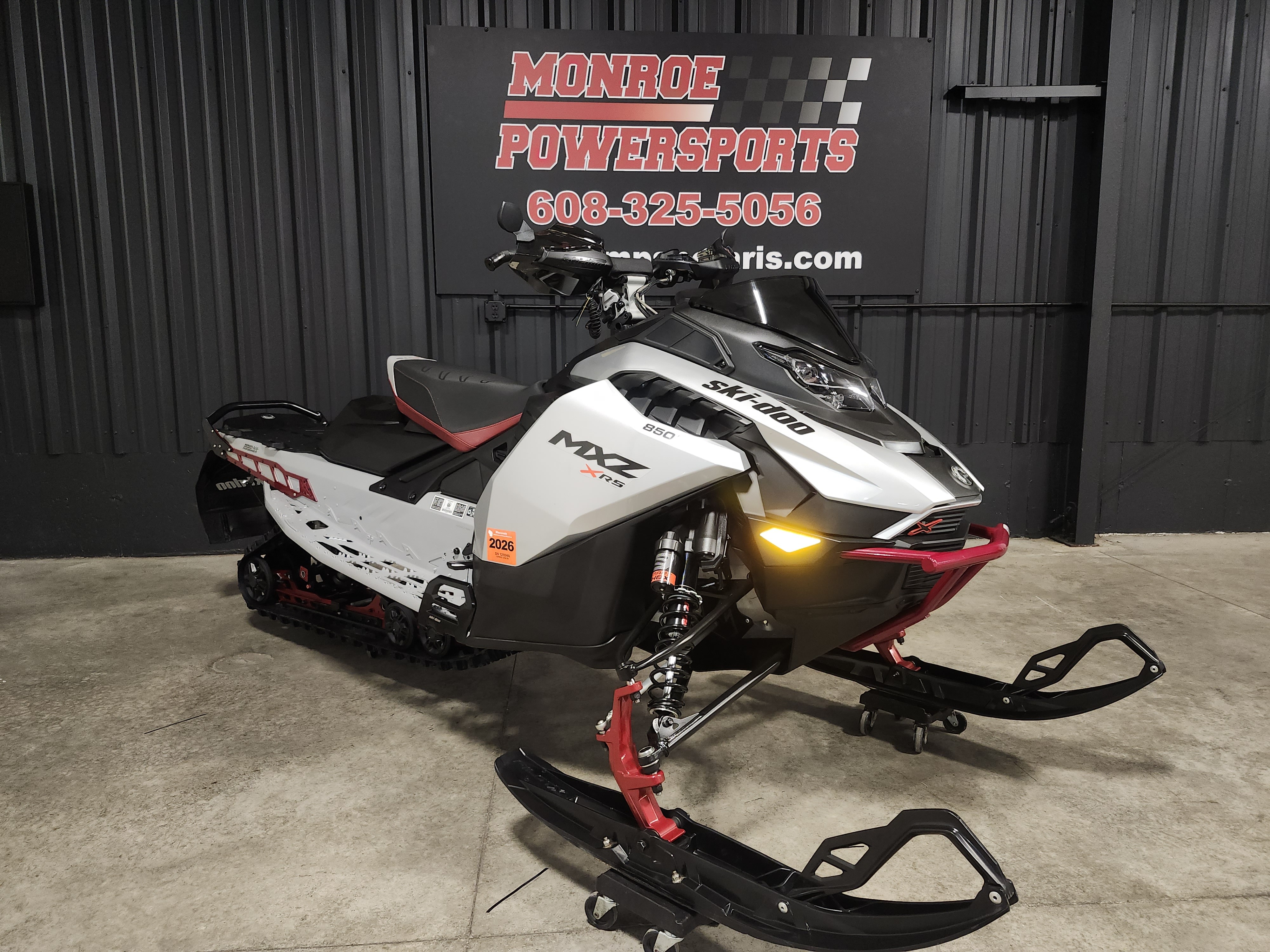 2024 Ski-Doo MXZ XRS 850 ETEC 137 SILVER in monroe WI