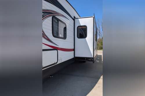 2014 Forest River VENGEANCE SUPER SPORT 29V in battle creek MI