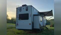 2021 Forest River CEDAR CREEK 355LF RV