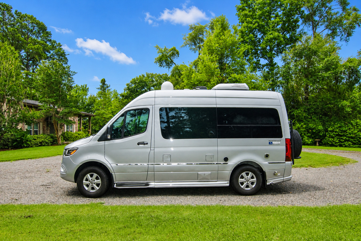 2021 Airstream TOMMY BAHAMA INTERSTATE NINETEEN RV