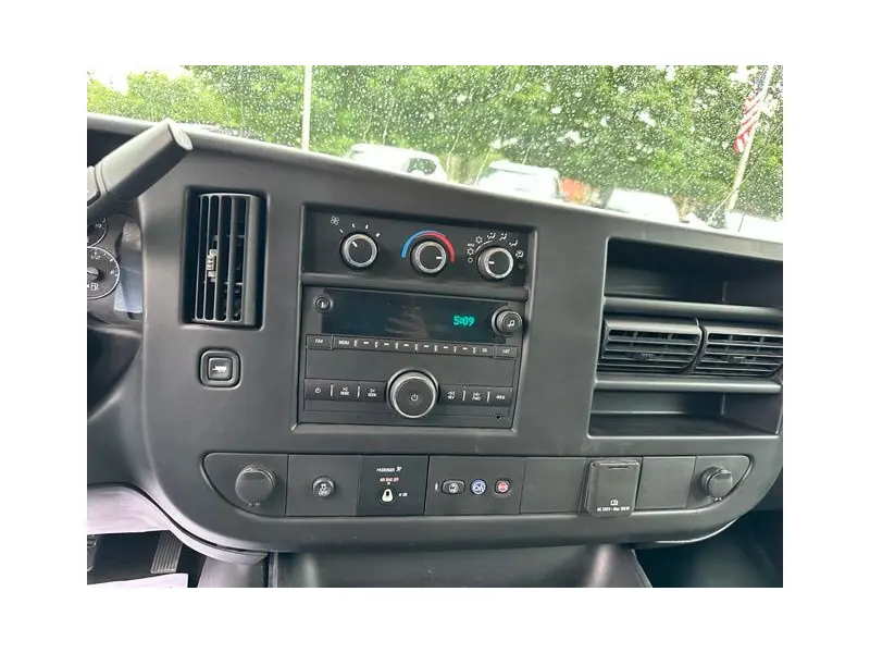 2015 CHEVROLET Express 2500