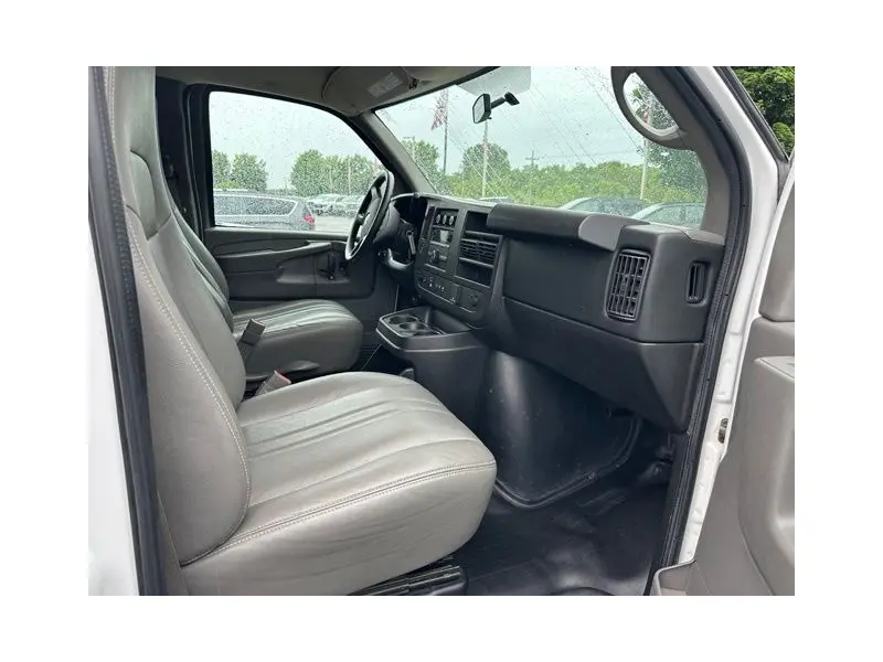 2015 CHEVROLET Express 2500