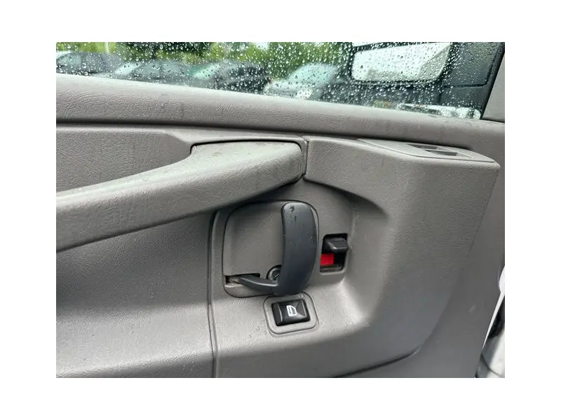 2015 CHEVROLET Express 2500