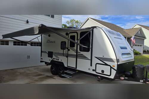 2022 Winnebago MICRO MINNIE 2108DS in lancaster SC